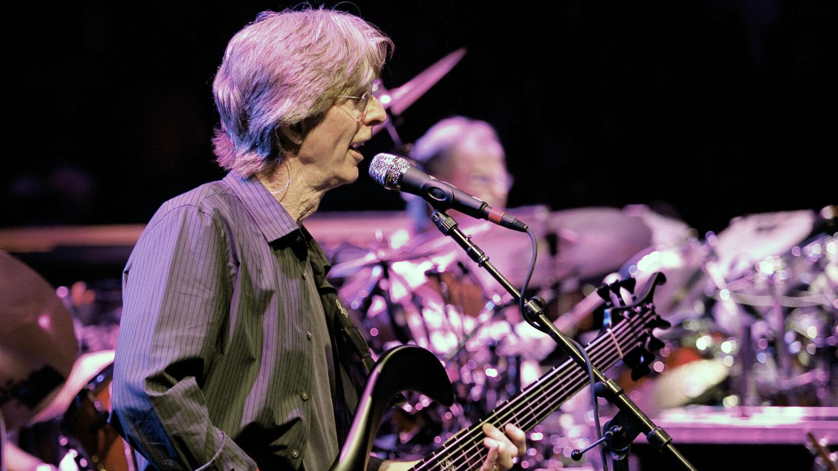 Phil Lesh, founding member of Grateful Dead and influential bassist, dies at 84